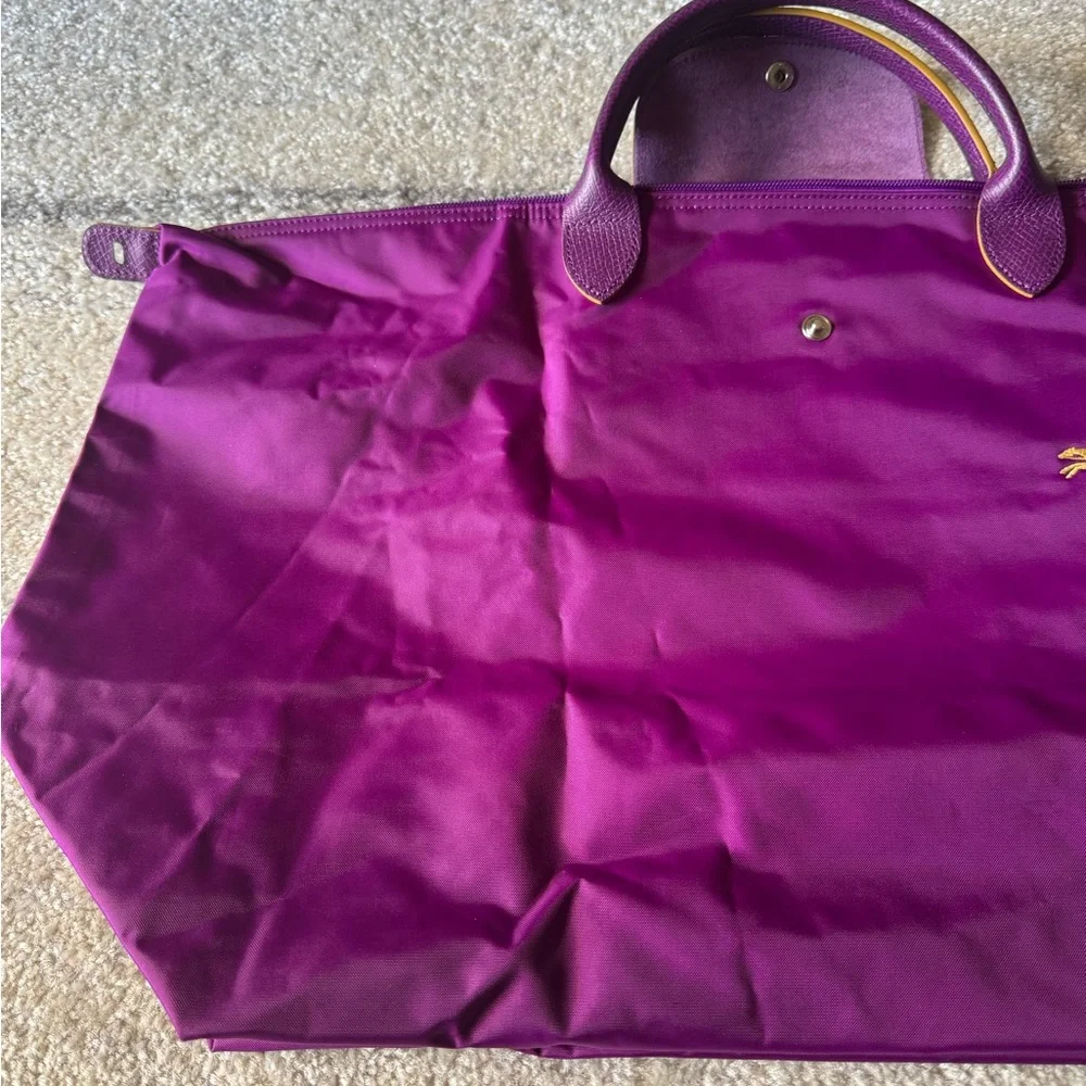 Longchamp Purple Nylon Tote bag with Gold Logo - Picture 14 of 16
